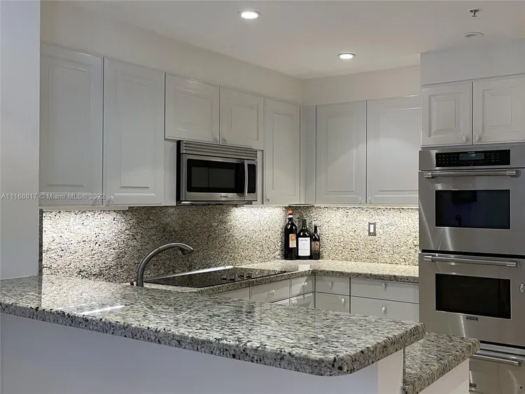 Padua Condo Deering Bay #221 image #9