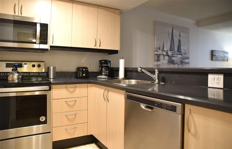 The Mutiny #616 image #6