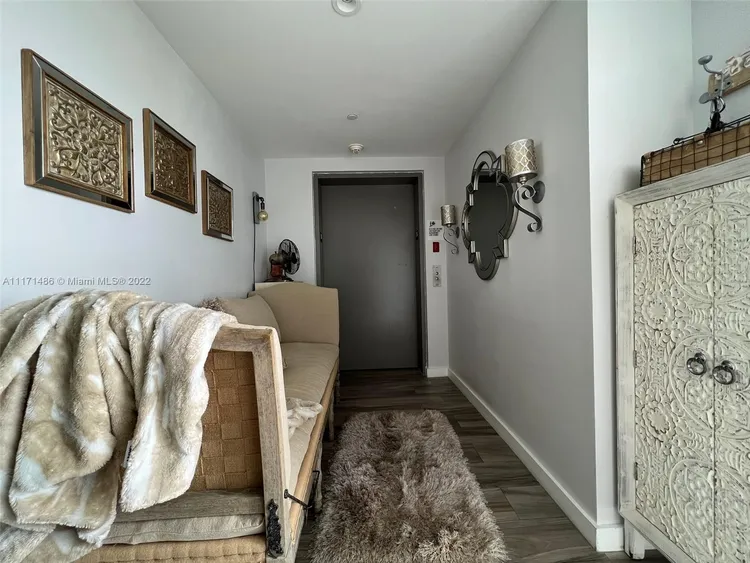 Icon Bay #1505 image #12