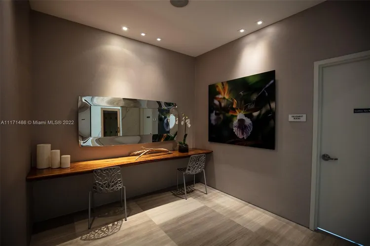 Icon Bay #1505 image #30