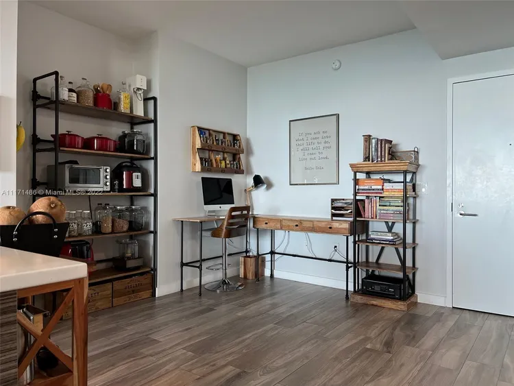 Icon Bay #1505 image #8