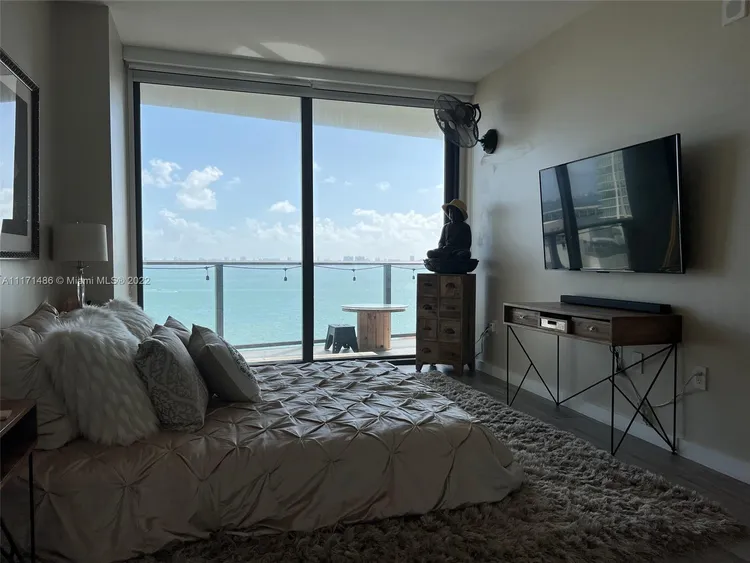 Icon Bay #1505 image #9