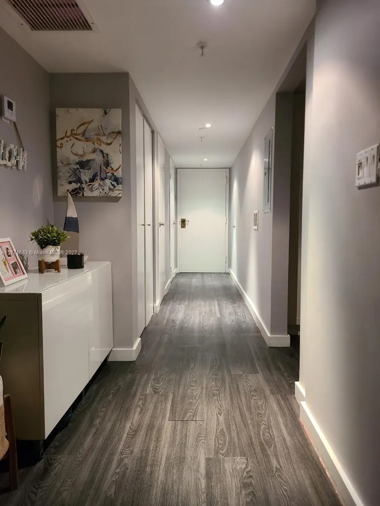 The Venetia #17K image #12