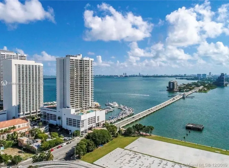 The Venetia #17K image #22