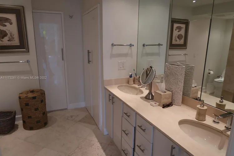 Key Colony IV Botanica #218 image #21