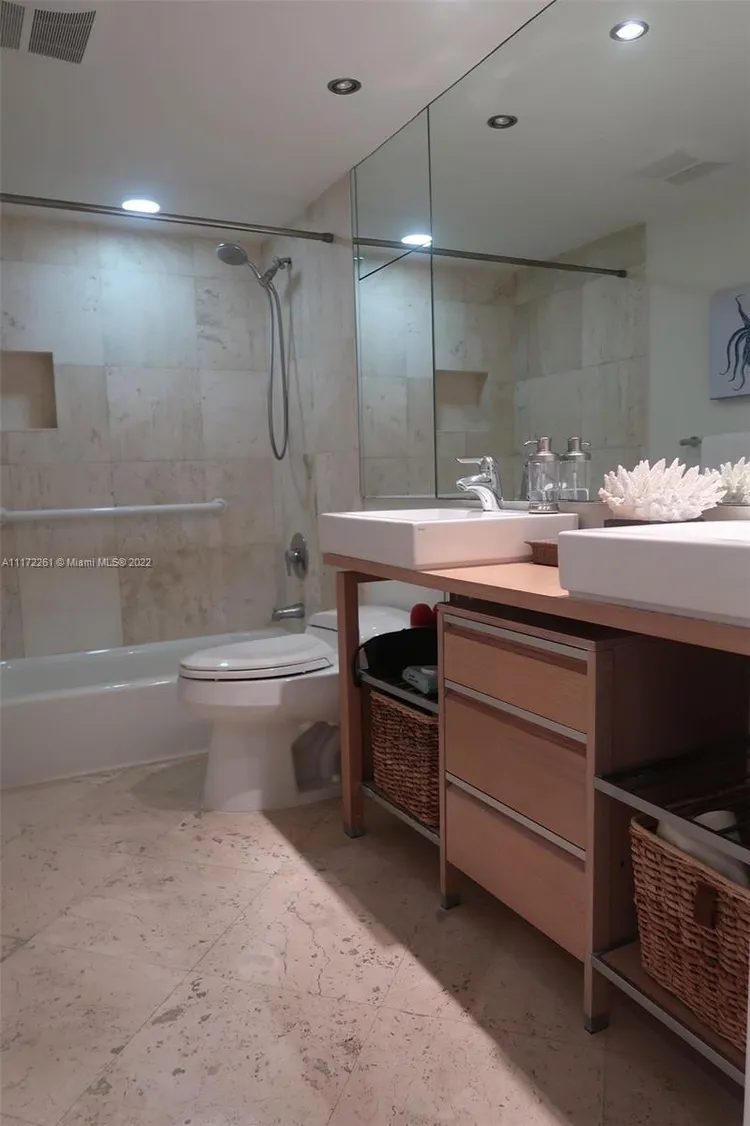 Key Colony IV Botanica #218 image #26