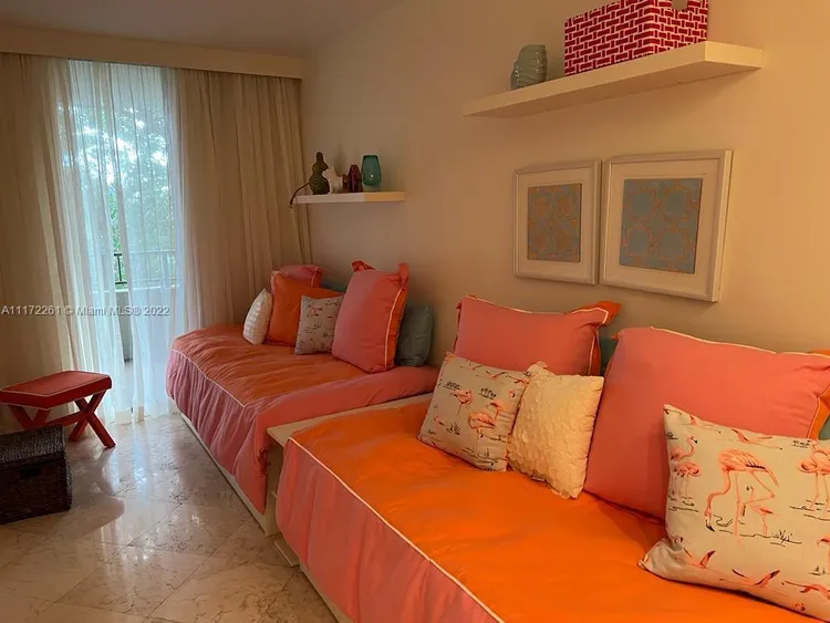 Key Colony IV Botanica #218 image #29