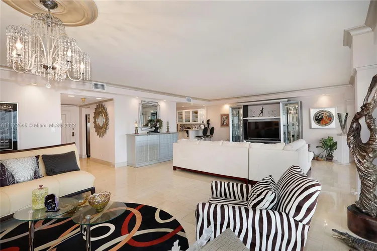 Cricket Club Miami #1807 image #10