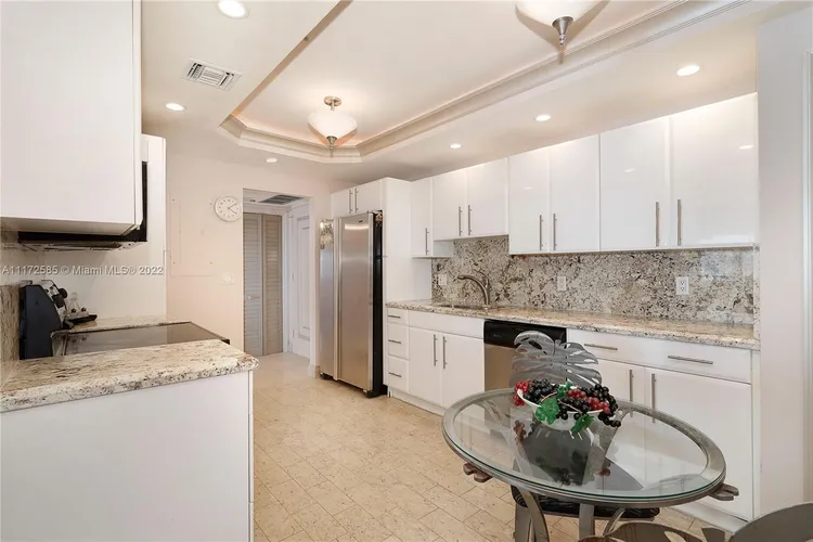 Cricket Club Miami #1807 image #15