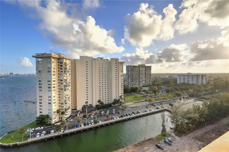 Cricket Club Miami #1807 image #28