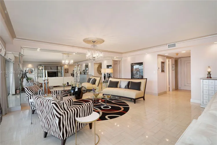 Cricket Club Miami #1807 image #6