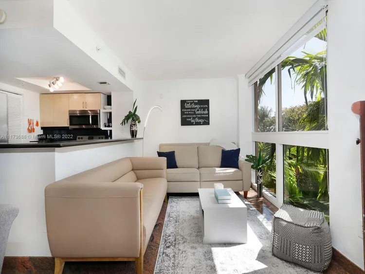 The Mutiny #408 image #7