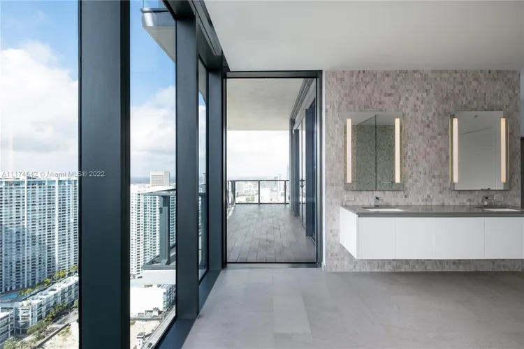 Reach Brickell City Centre #4111 image #18