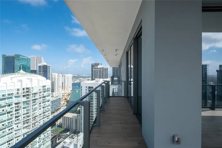 Reach Brickell City Centre #4111 image #25