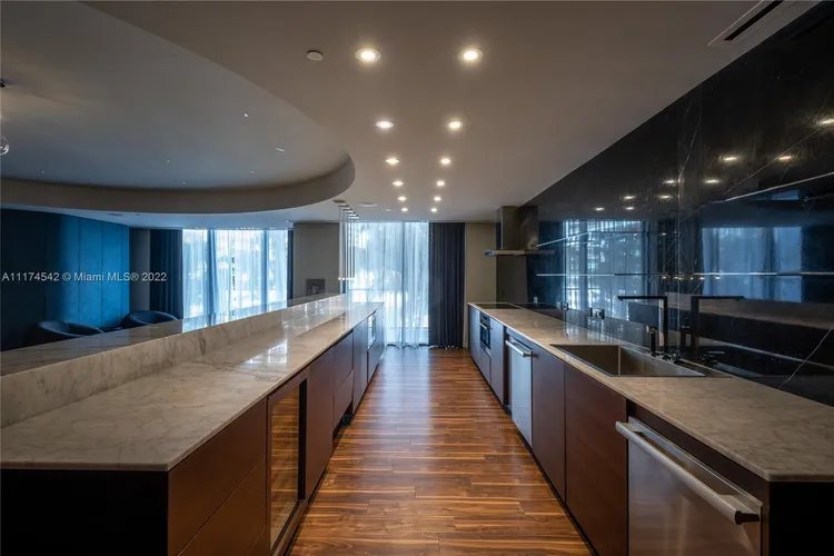 Reach Brickell City Centre #4111 image #28