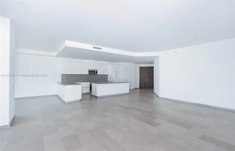 Reach Brickell City Centre #4111 image #8