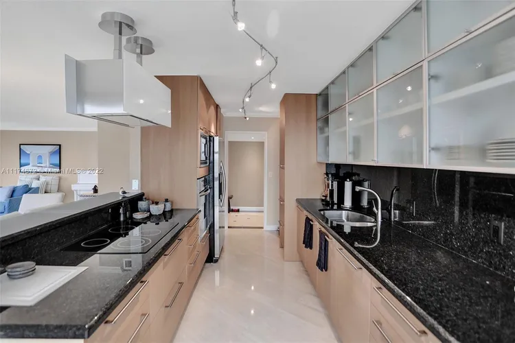 Towers of Key Biscayne #A402 image #9