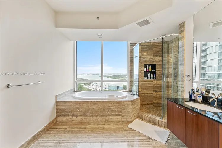 Trump Tower 3 #2106 image #13