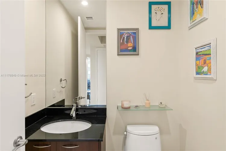 Trump Tower 3 #2106 image #28