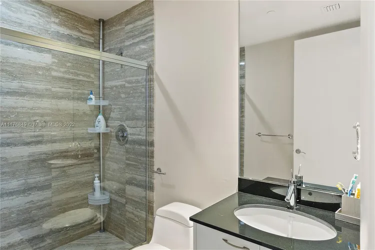 Trump Tower 3 #2106 image #29