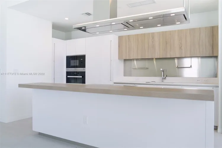 Brickell Flatiron #5908 image #12