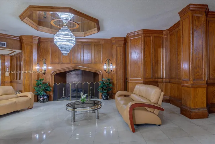 Prince George Condo #8J image #23