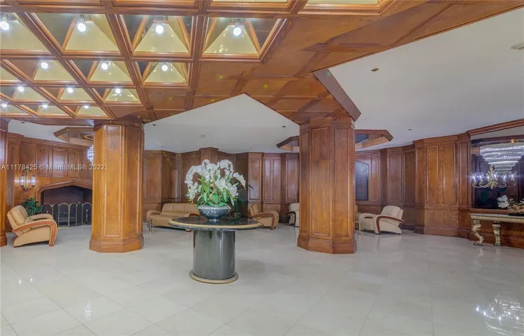 Prince George Condo #8J image #24