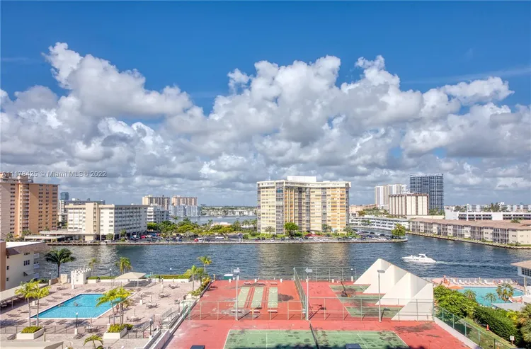 Prince George Condo #8J image #27