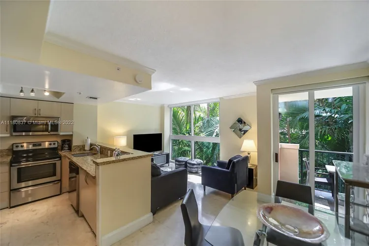 The Mutiny #308 image #12