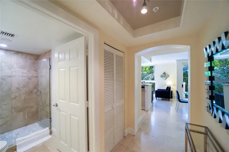 The Mutiny #308 image #20