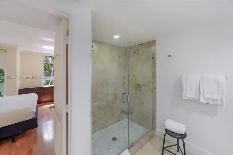 The Mutiny #308 image #25