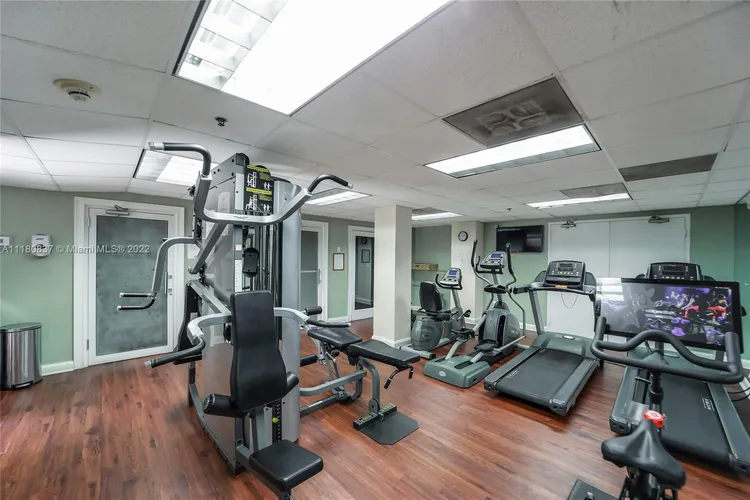 The Mutiny #308 image #31