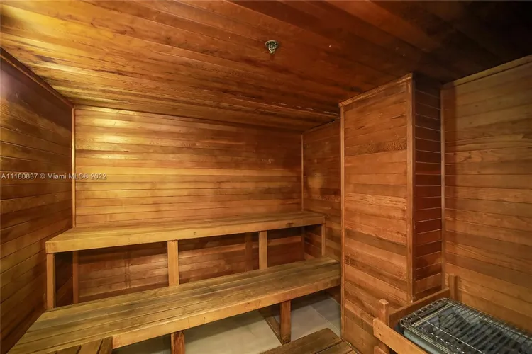 The Mutiny #308 image #32