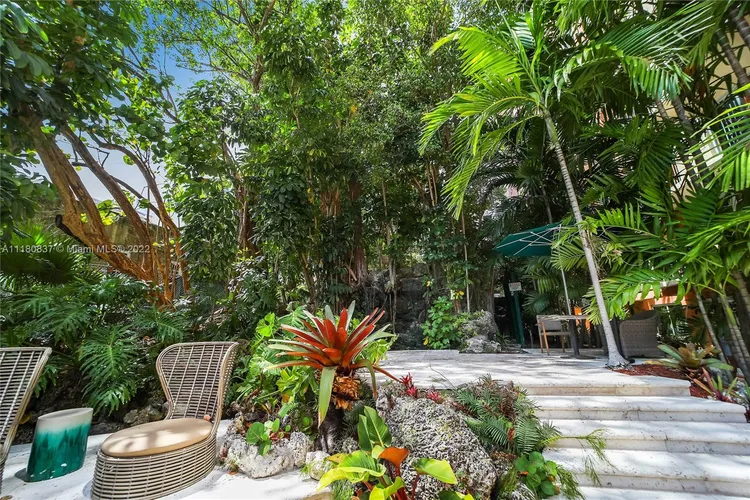 The Mutiny #308 image #36