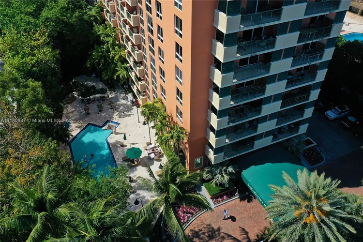 The Mutiny #308 image #40