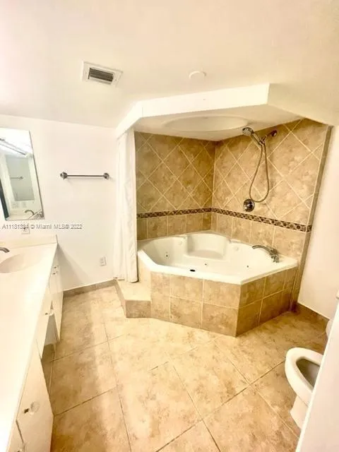 Towers of Quayside Condo #4 #303 image #12