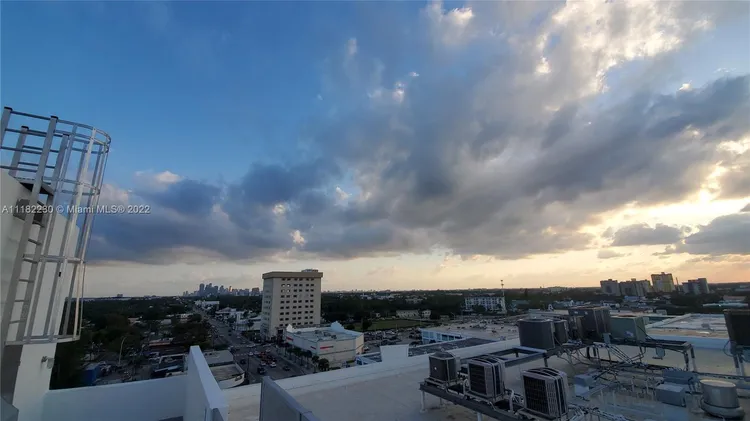 The Bank Lofts #R-516 image #25