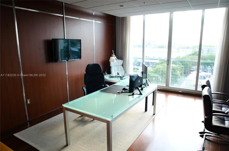 The Bank Lofts #R-516 image #6