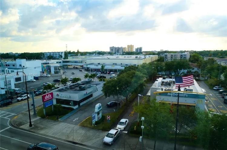 The Bank Lofts #R-516 image #9