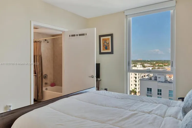 Metropolis at Dadeland #905 image #30