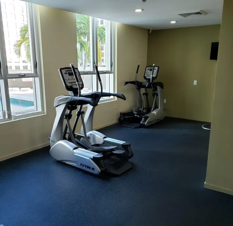 Metropolis at Dadeland #905 image #38