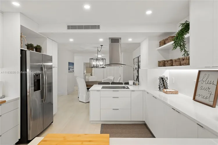 Bal Harbour 101 #703 image #12