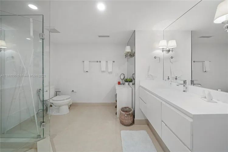 Bal Harbour 101 #703 image #18