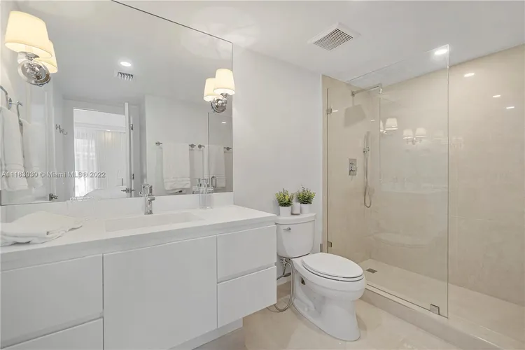 Bal Harbour 101 #703 image #22