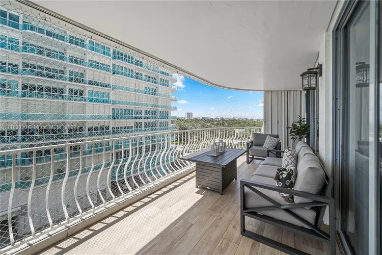 Bal Harbour 101 #703 image #29