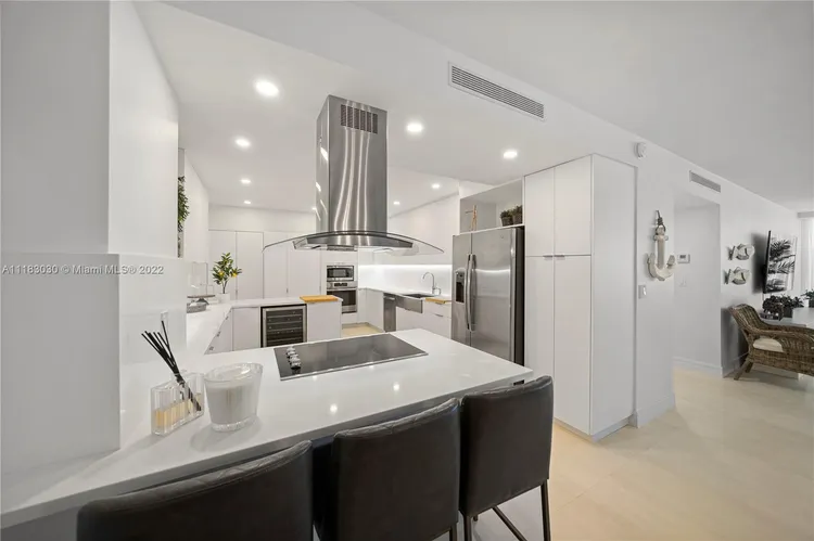 Bal Harbour 101 #703 image #9