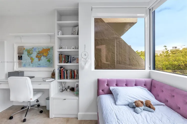 Key Colony IV Botanica #454 image #15