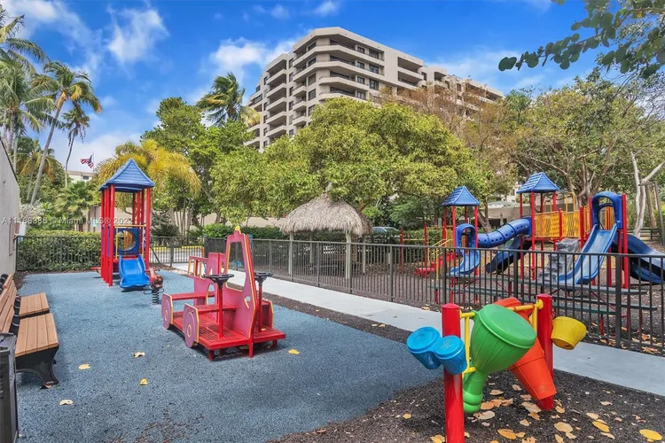 Key Colony IV Botanica #454 image #18