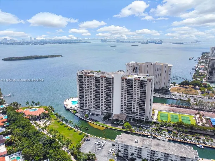 Cricket Club Miami #2208 image #12