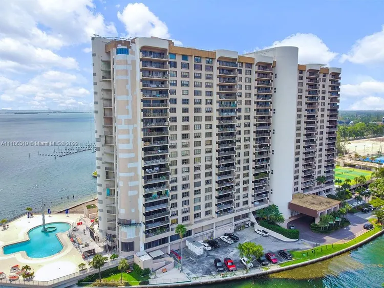 Cricket Club Miami #2208 image #14